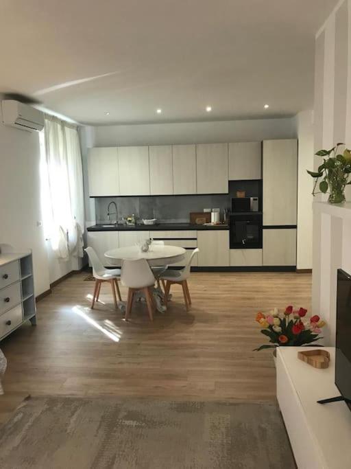 Pisi Home, 2 Min Dalla Spiaggia E Dall' Ospedale Gaslini Генуя Экстерьер фото